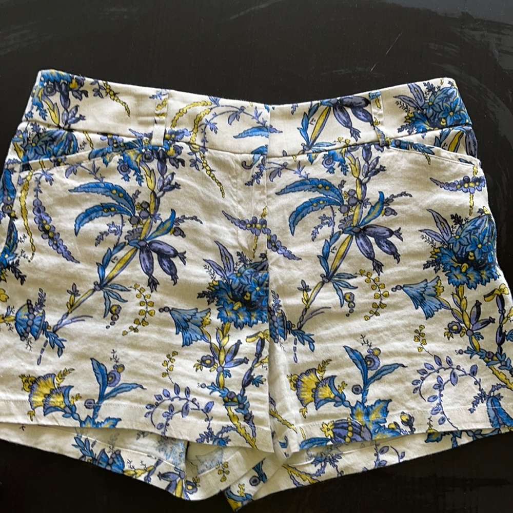 LOFT linen shorts